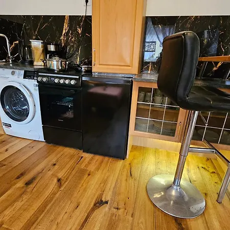 Haus Erdgeschoss Mit Garten Daire